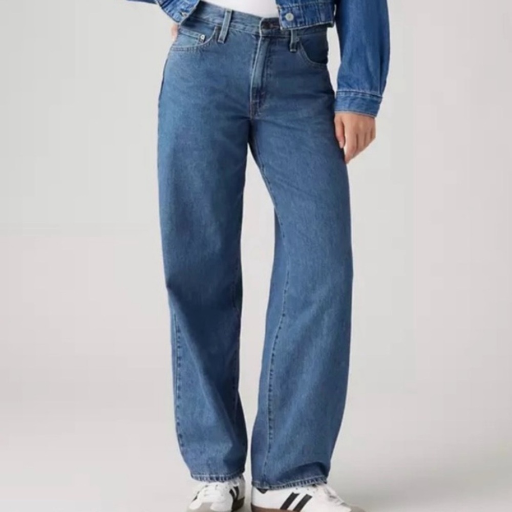 EUC Levi’s Loose Fit Dad Jeans Size 30